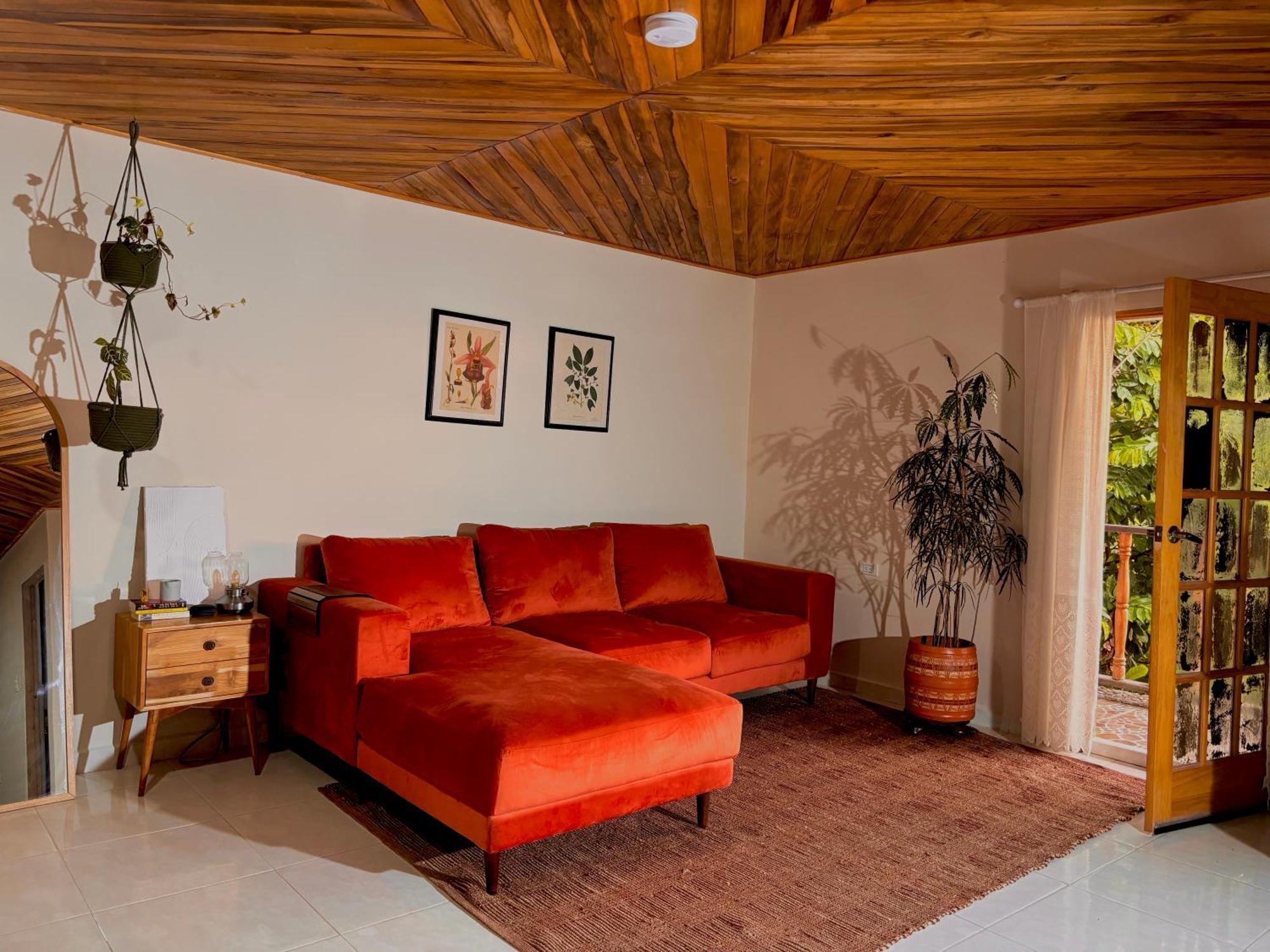 La Veranda Hotel & Restaurant Минка Экстерьер фото